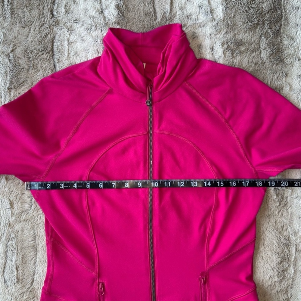 RARE Lululemon Hustle In Your Bustle Jacket in Jewelled Magenta Size 10 - Picture 13 of 16